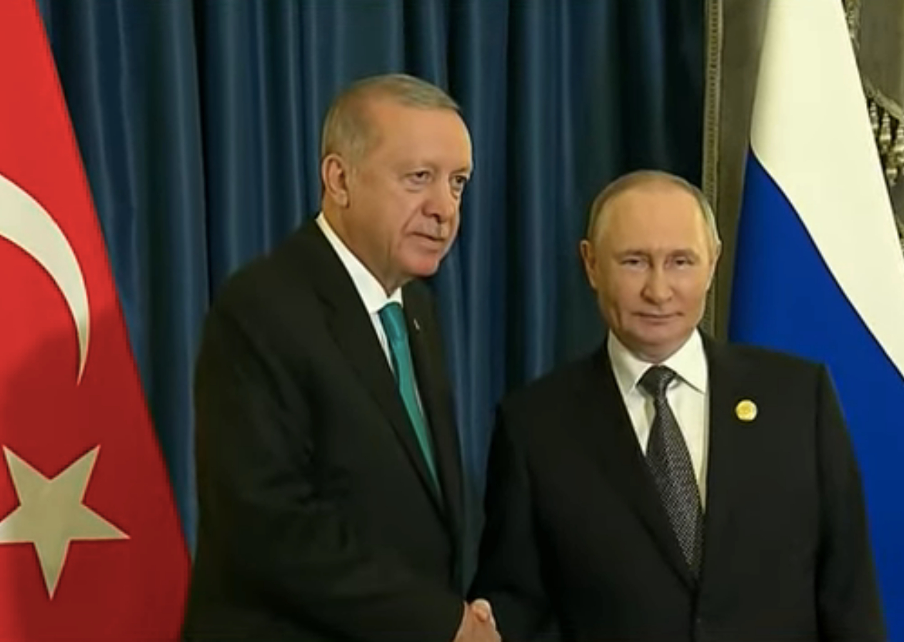 Çin'de kritik temas! Cumhurbaşkanı Erdoğan'dan Şanghay zirvesinde Putin'e davet: En yakın zamanda sizi ülkemize bekliyoruz!