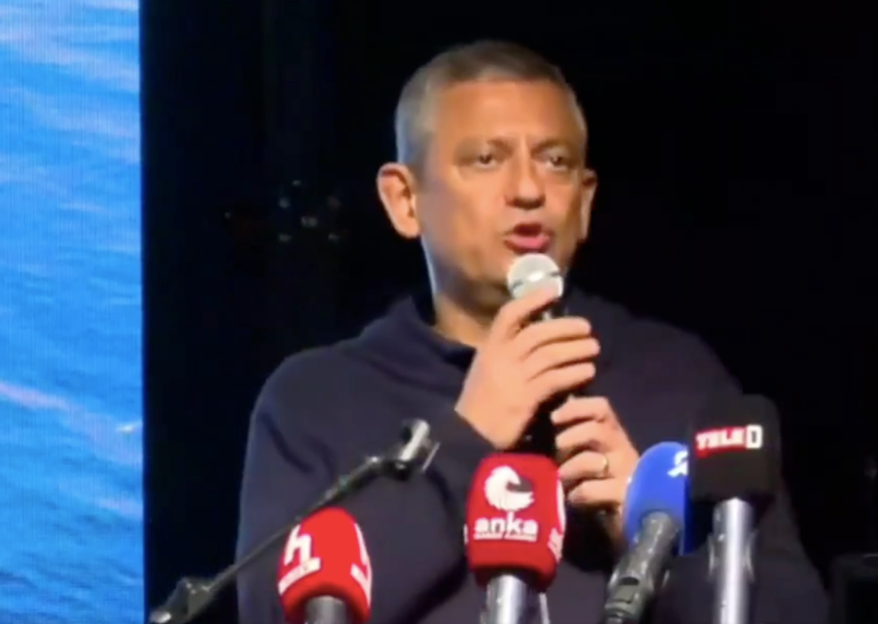 Özgür Özel'den akılalmaz çıkış: Roketsan füze testini eleştirdi! "Balıklar roket sesinden korkup kaçıyor! "