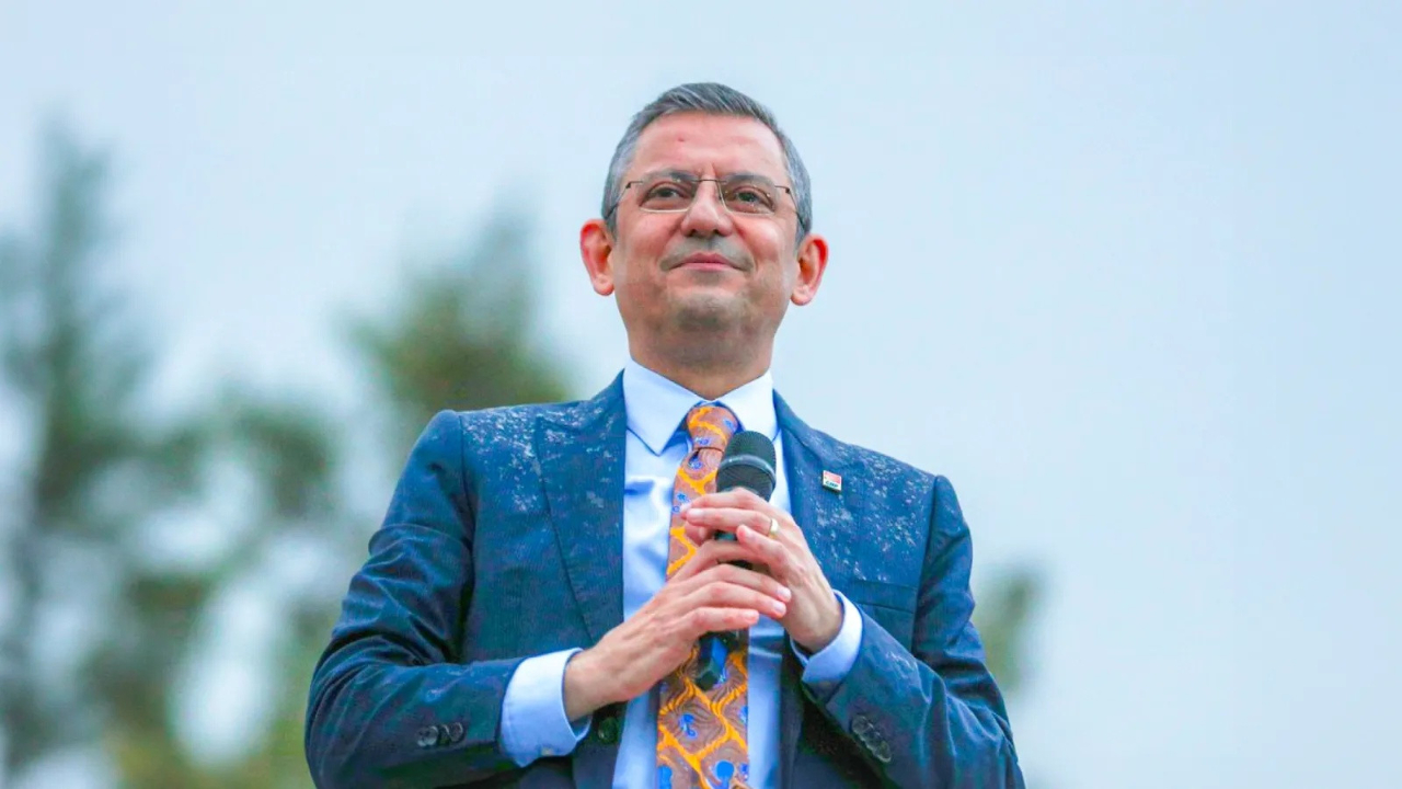 Özgür Özel, Atatürk mü olmak istiyor? "Kurtuluş Savaşı'nı kazanan kişi olmak istiyorum" çıkışı tepki çekti...