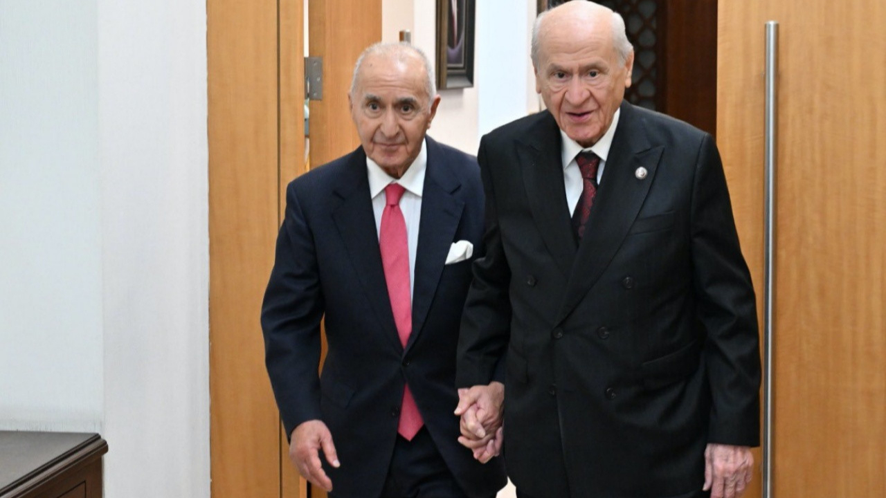 CHP’de kongre iptali sonrası sürpriz temas! Bahçeli, eski CHP lideri Hikmet Çetin ile görüştü