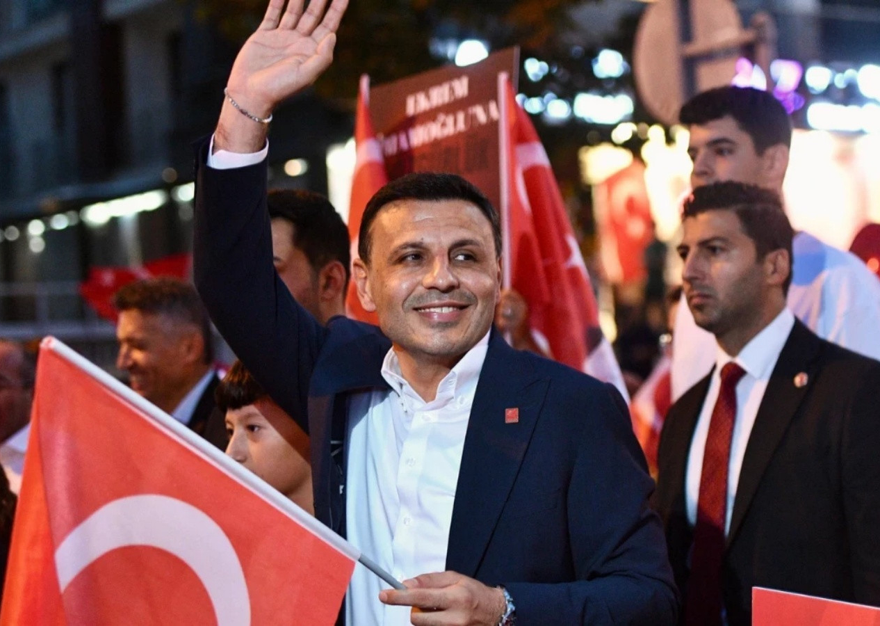 CHP’de soğuk duş! İl binası nöbetine sadece 60 kişi katıldı... "Özgür Çelik yalnız kaldı"