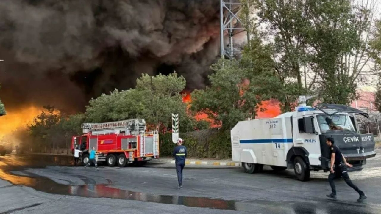 Kayseri'de panik! Tekstil fabrikasında büyük yangın!
