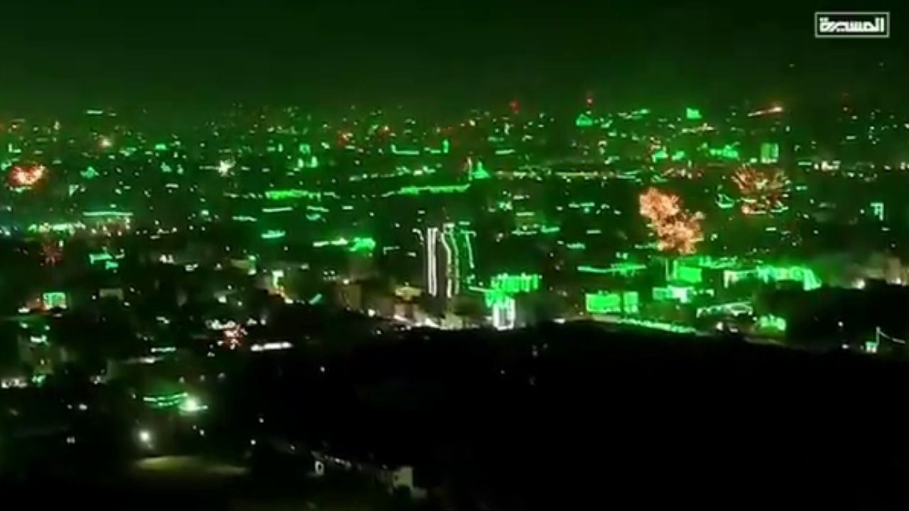 Mevlid Kandili coşkusu! Yemen’in başkenti Sana sokakları havai fişeklerle aydınlandı