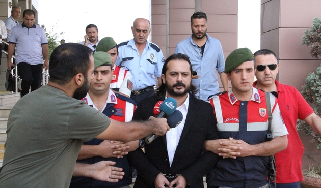 Emrah Serbes ile ilgili şok bilgiler...