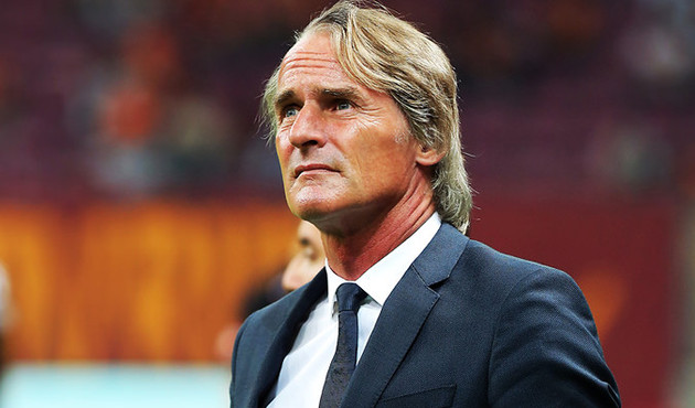 Galatasaray'dan gönderilen Riekerink zor günler geçiriyor...