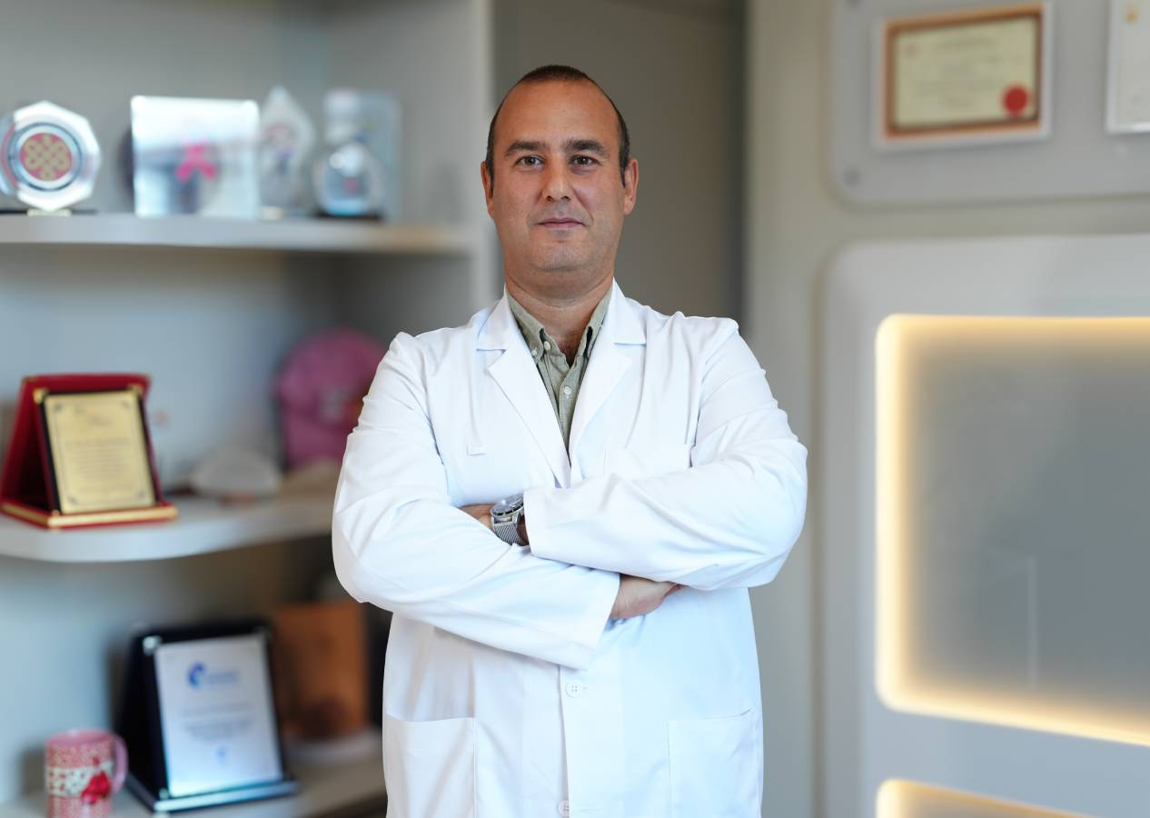 Ünlü cerrah uyardı! Yapay zekaya değil doktorunuza danışın!
