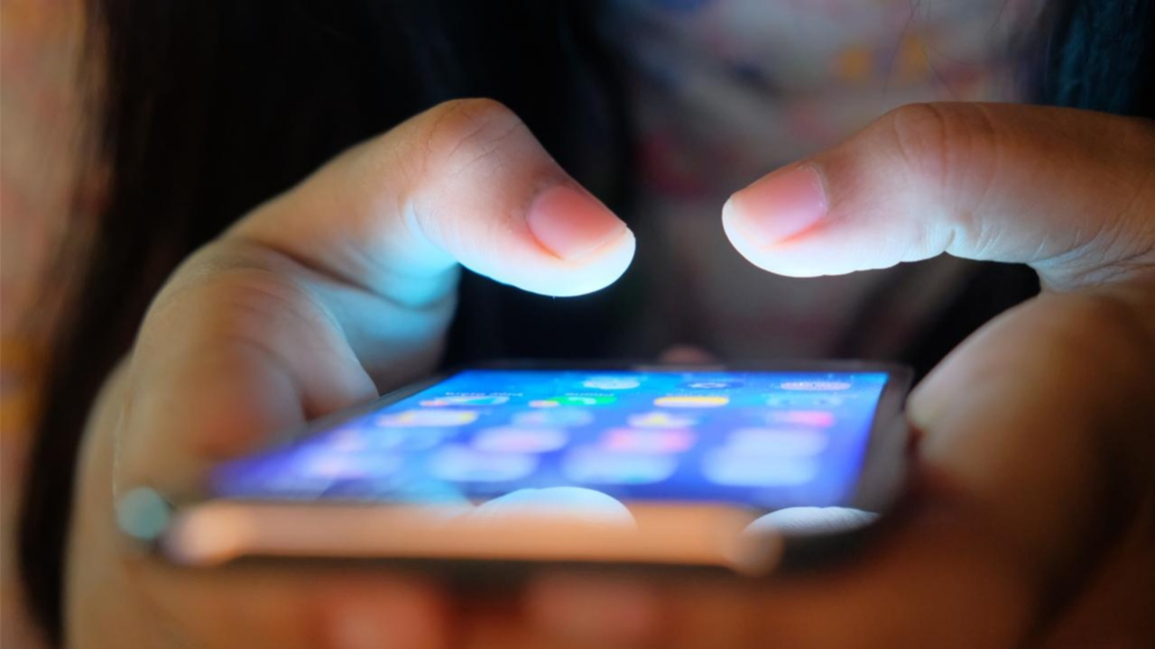 Avrupa Birliği harekete geçti! Telefon mesajlaşmaları devletin elinde olacak