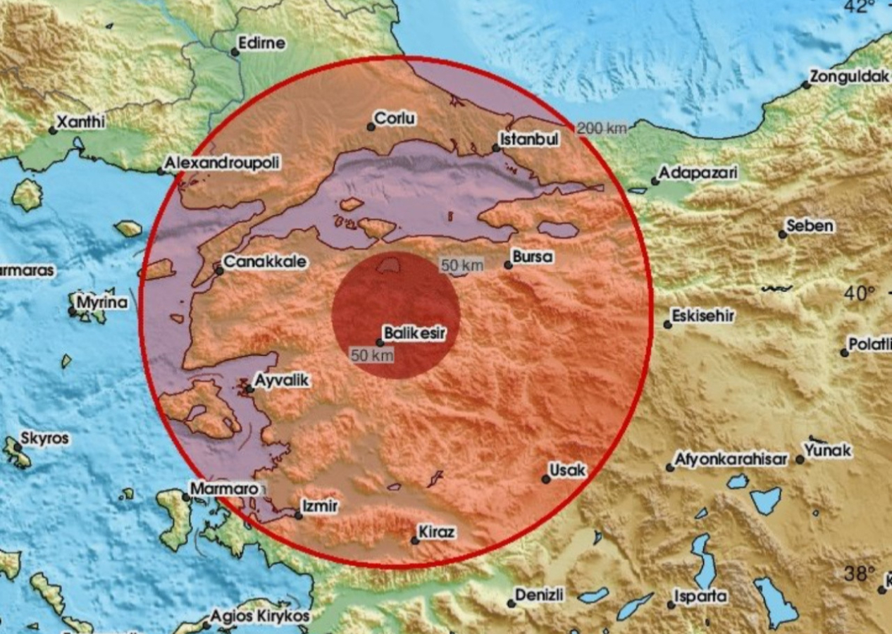 Balıkesir'de 4.9 büyüklüğünde deprem! İstanbul'da da hissedildi...