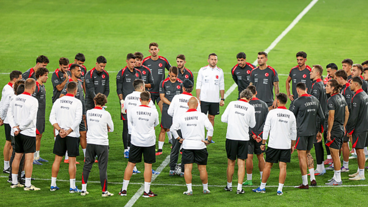 Galatasaray'a bir kötü haberde A Milli Futbol Takımı'ndan! Takıma sakat dönüyor!