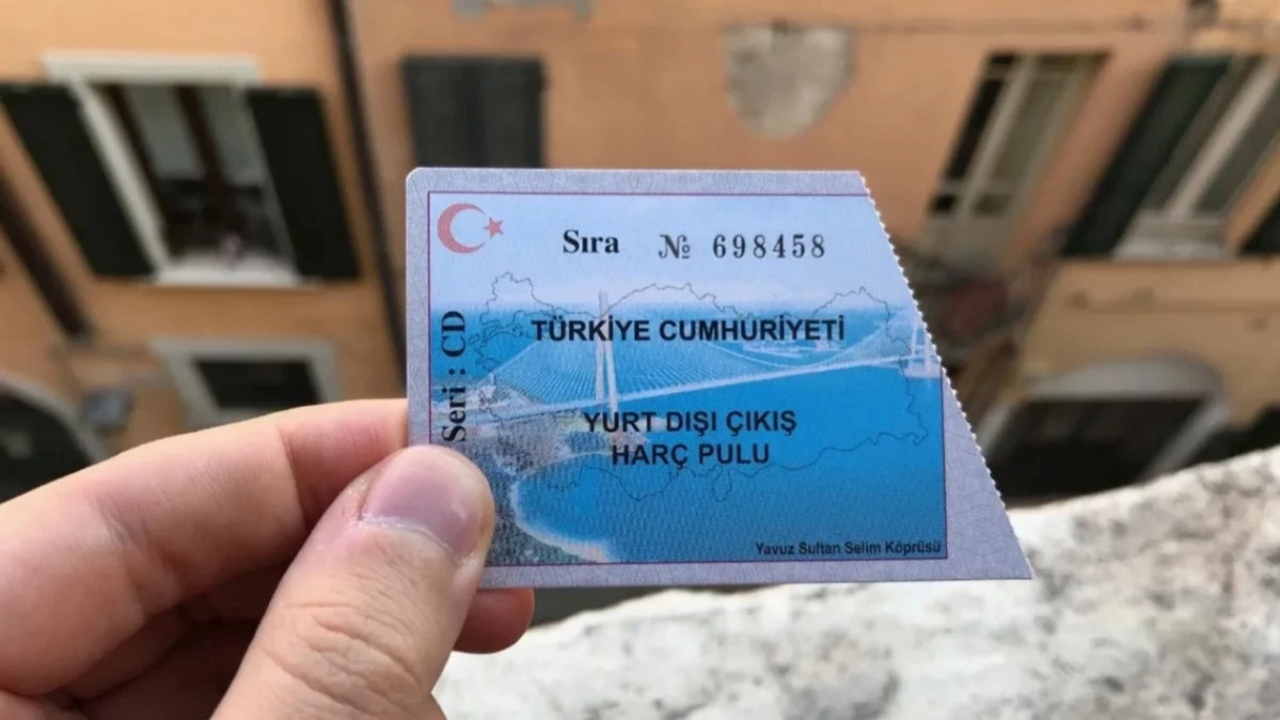 710 TL'ydi! Yurt dışı çıkış harçlarına zam geldi