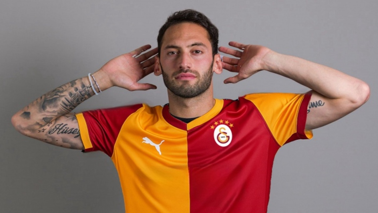 Hakan Çalhanoğlu'ndan Galatasaray için büyük fedakarlık! İşte kabul ettiği maaş