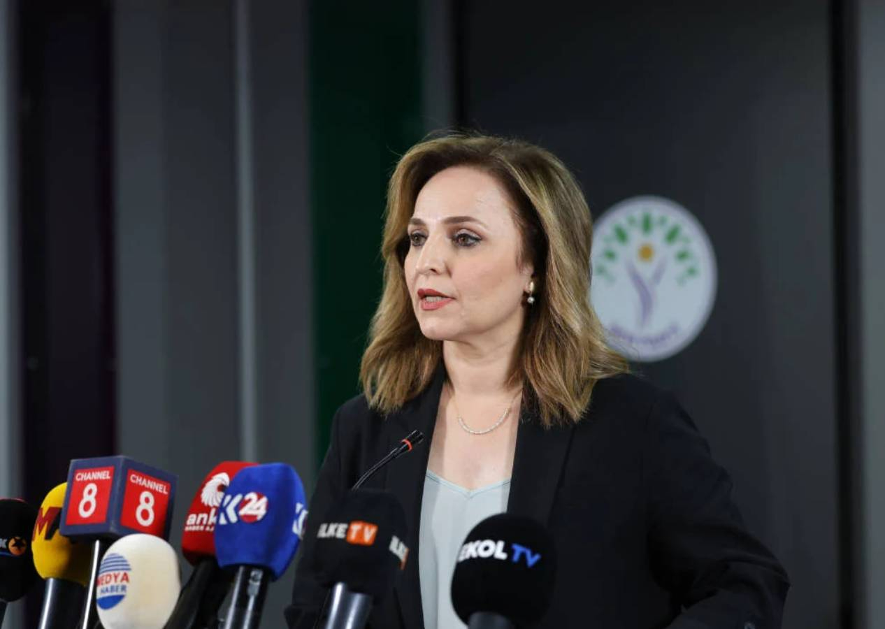 DEM Partiden CHP'ye destek! Kayyum atamaları hukuka aykırı ve antidemokratiktir