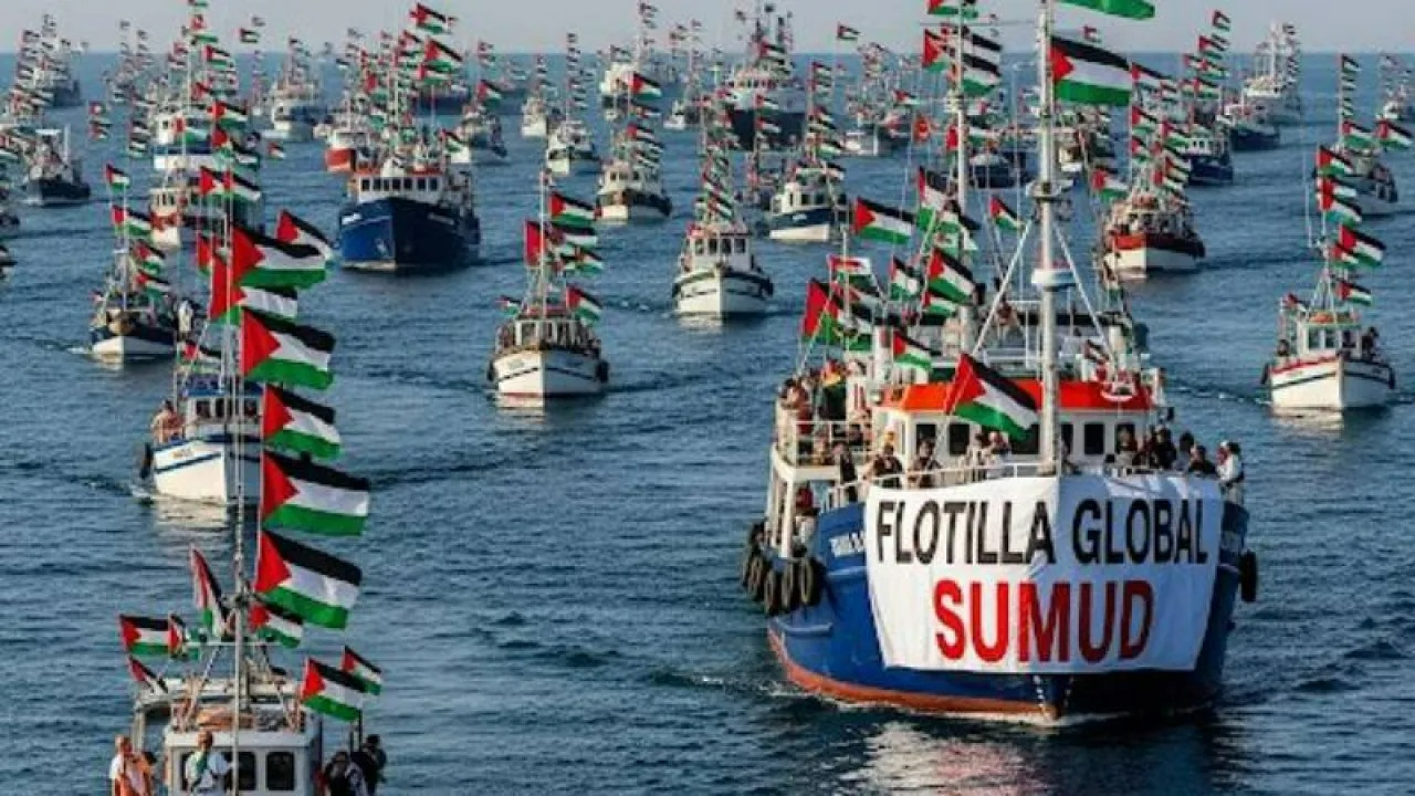 Gazze'nin sesi susmayacak! Saldırıya rağmen Global Sumud Filosu yoluna devam ediyor
