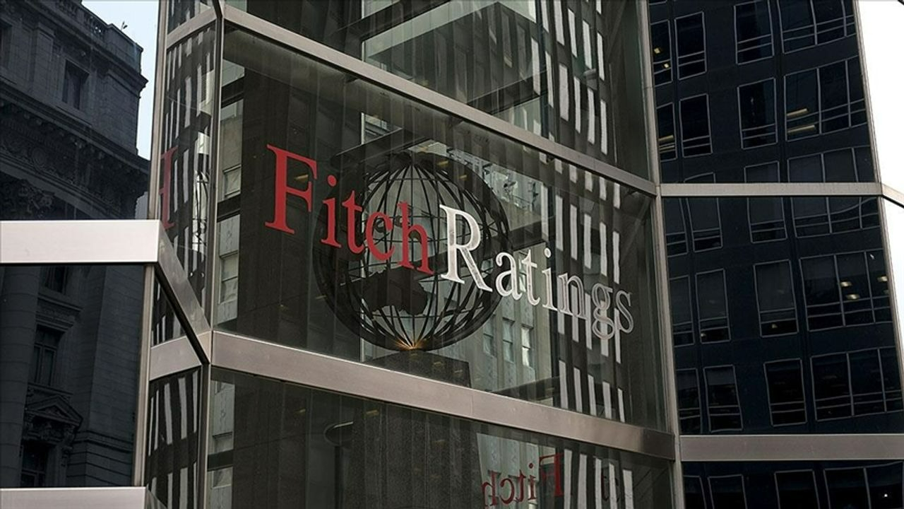 Fitch’ten Türkiye Sürprizi! ABD ve Avrupa Yavaşlarken Türkiye Ekonomisi Uçuşa Geçiyor