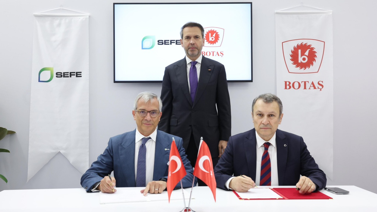 BOTAŞ ile SEFE arasında 1,8 milyar metreküplük LNG anlaşması imzalandı