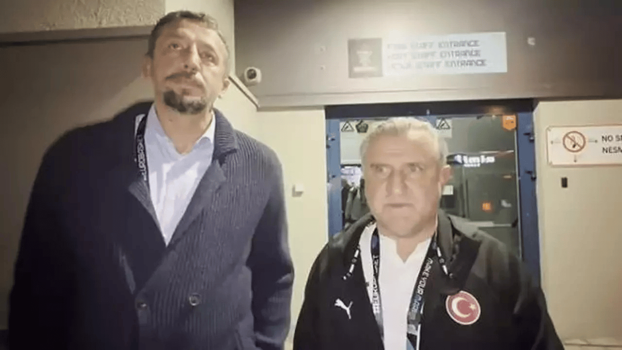 Gençlik ve Spor Bakanı Osman Aşkın Bak ve Türkiye Basketbol Federasyonu Başkanı Hidayet Türkoğlu'nun şampiyonluğa inancı tam!