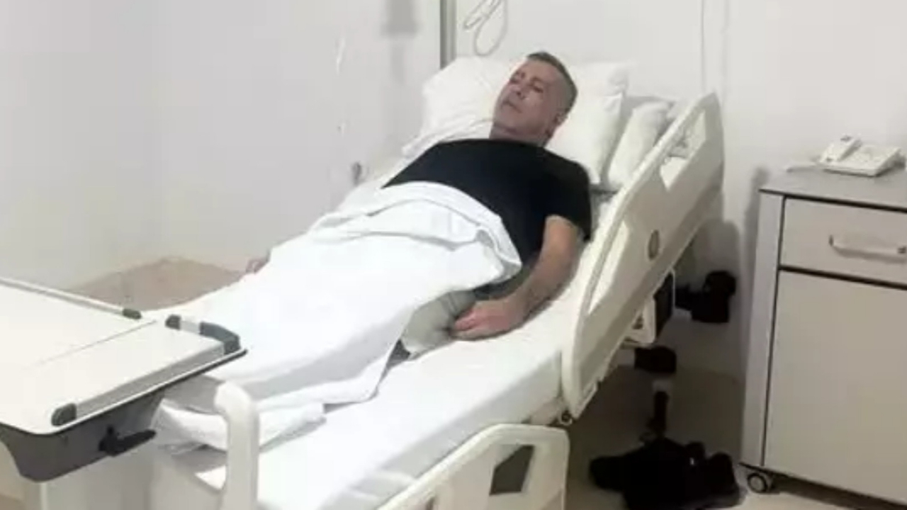 Haluk Levent sevenlerini korkuttu: Konser sonrası hastaneye kaldırıldı! Son sağlık durumu nasıl?
