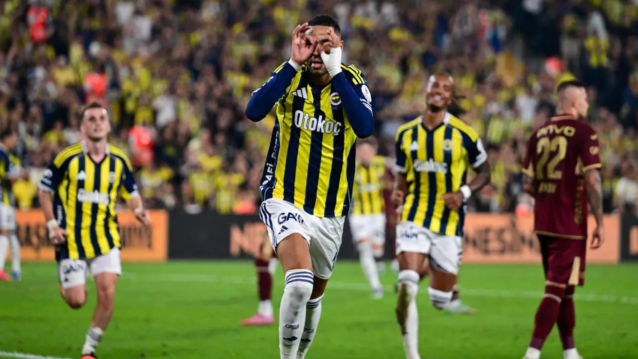 Fenerbahçe, 10 Kişi Kalan Trabzonspor'u 1-0 Mağlup Etti