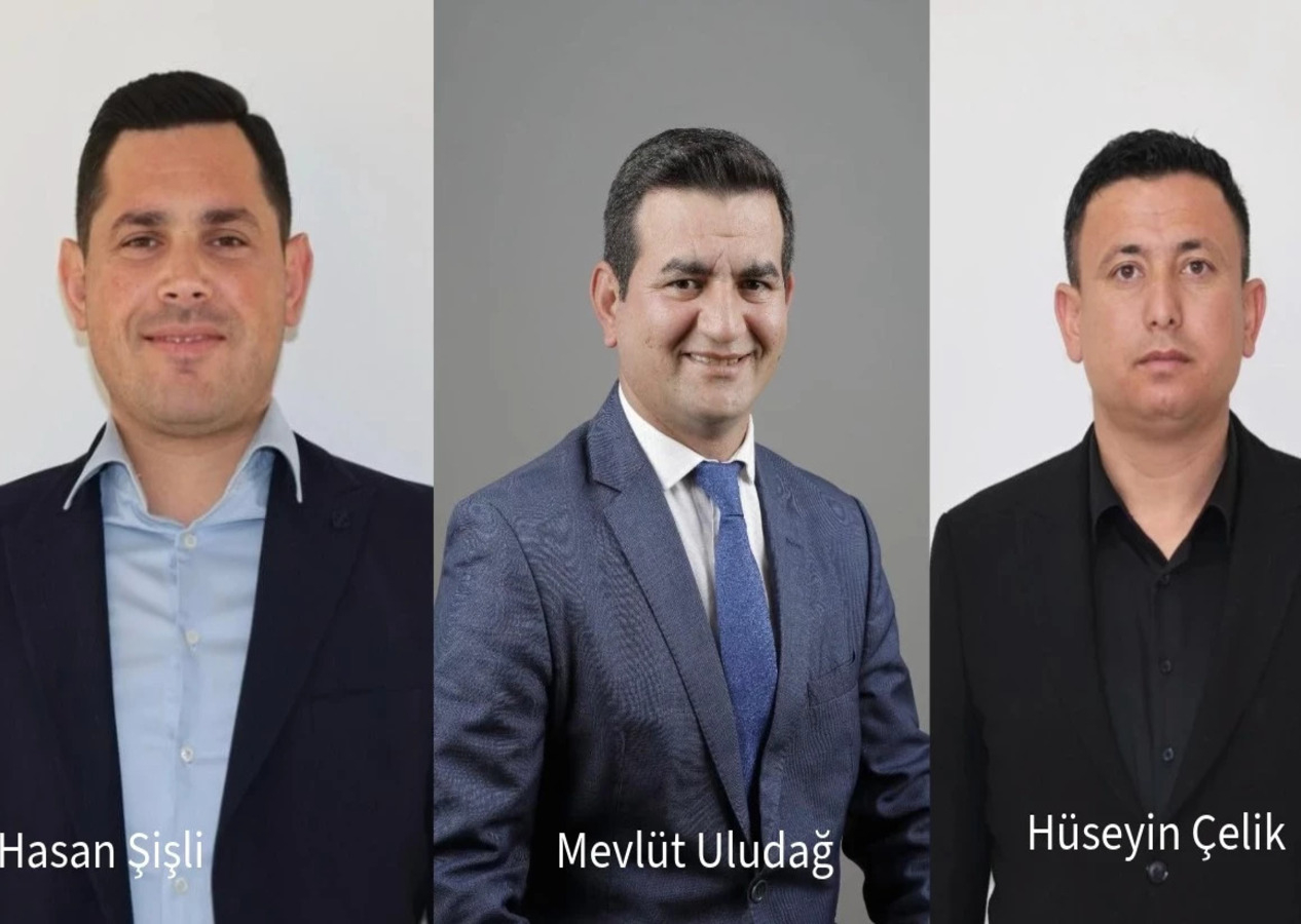 Antalya'da CHP'li Aksu Belediyesi'nde 3 başkan yardımcısı peş peşe istifa etti!
