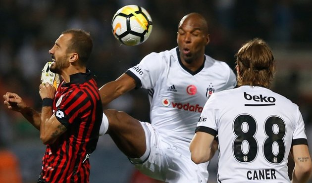 Alanyasporlu yöneticiden Ryan Babel isyanı