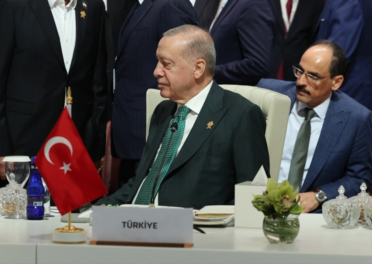 Cumhurbaşkanı Erdoğan Katar'dan dünyaya duyurdu: İsrail'i durduracak güce sahibiz! Yaptırım olmadan durmayacak...