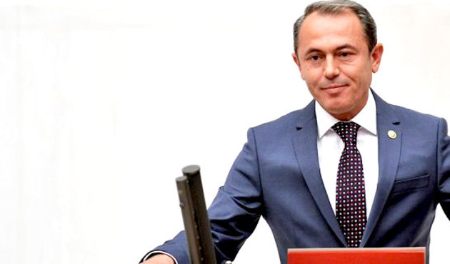 AK Parti milletvekili ve il başkanı kaza geçirdi...