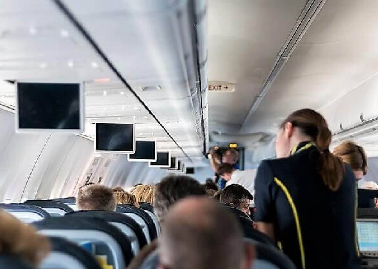 Uçakta alkol krizi! Sarhoş pilot ortalığı birbirine kattı, gözaltına alındı