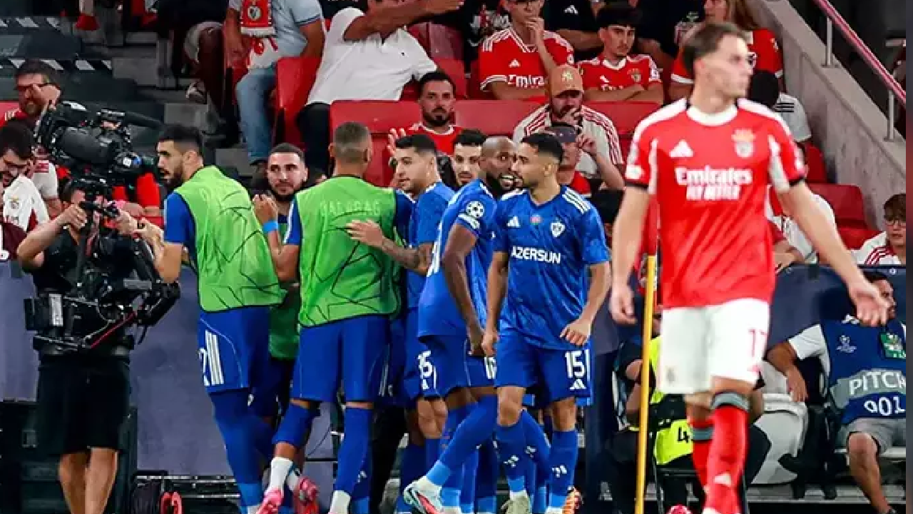 Muhteşem geri dönüş! Karabağ Benfica’yı Devler Ligi’nde devirdi