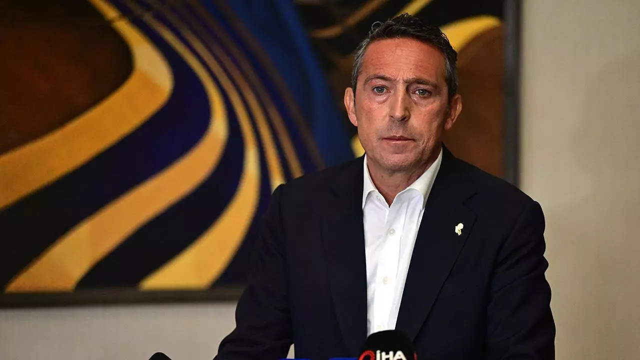 Dev zirve sona erdi! Ali Koç'tan Riva'da flaş açıklamalar: Sokaksa sokak, sosyal medya ise sosyal medya!
