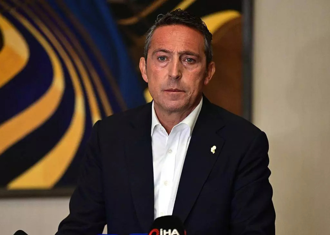 Dev zirve sona erdi! Ali Koç'tan Riva'da flaş açıklamalar: Sokaksa sokak, sosyal medya ise sosyal medya!