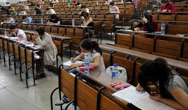 Üniversiteye girişte yeni sınav sistemiyle ilgili flaş açıklama!