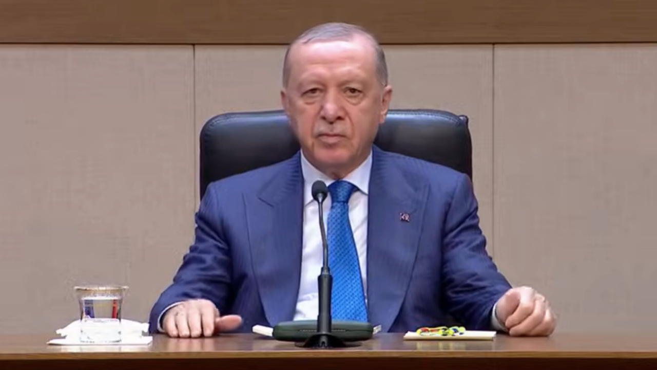 Cumhurbaşkanı Erdoğan'dan Özgür Özel'in "Gazze pazarlığı" iddiasına sert tepki: Sağır duymaz uydurur!