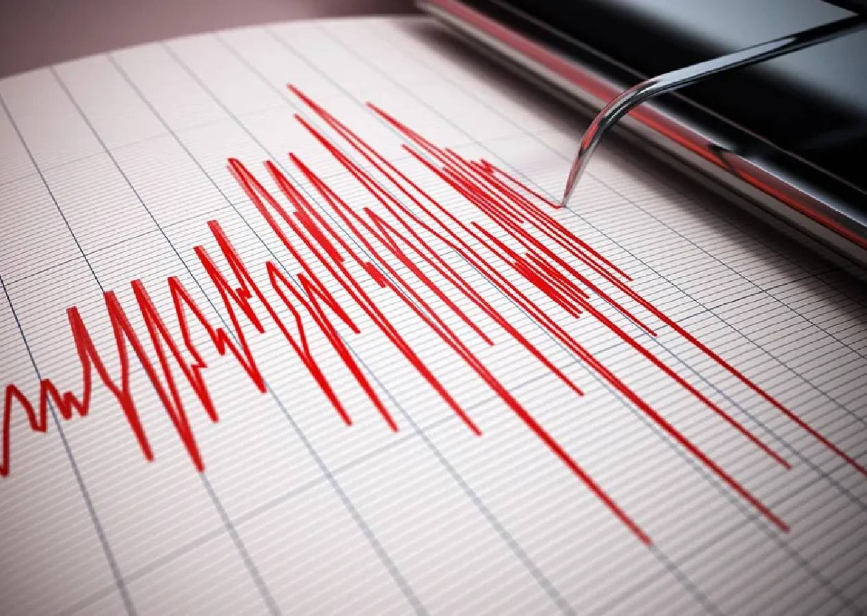 Artçılar devam ediyor! Balıkesir'de 4.5 büyüklüğünde deprem: Çevre illerden hissedildi