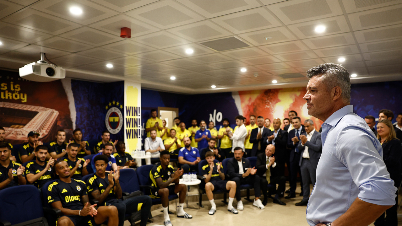 Fenerbahçe Başkanı Sadettin Saran takımla buluştu