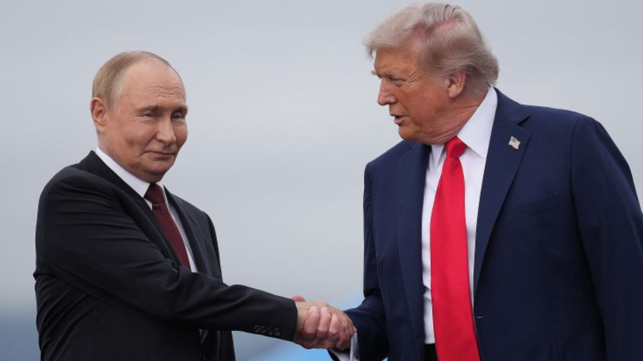 Savaş çıkarmaya hazır! Trump'tan şok sözler: "NATO Rus uçaklarını vurmalı!”