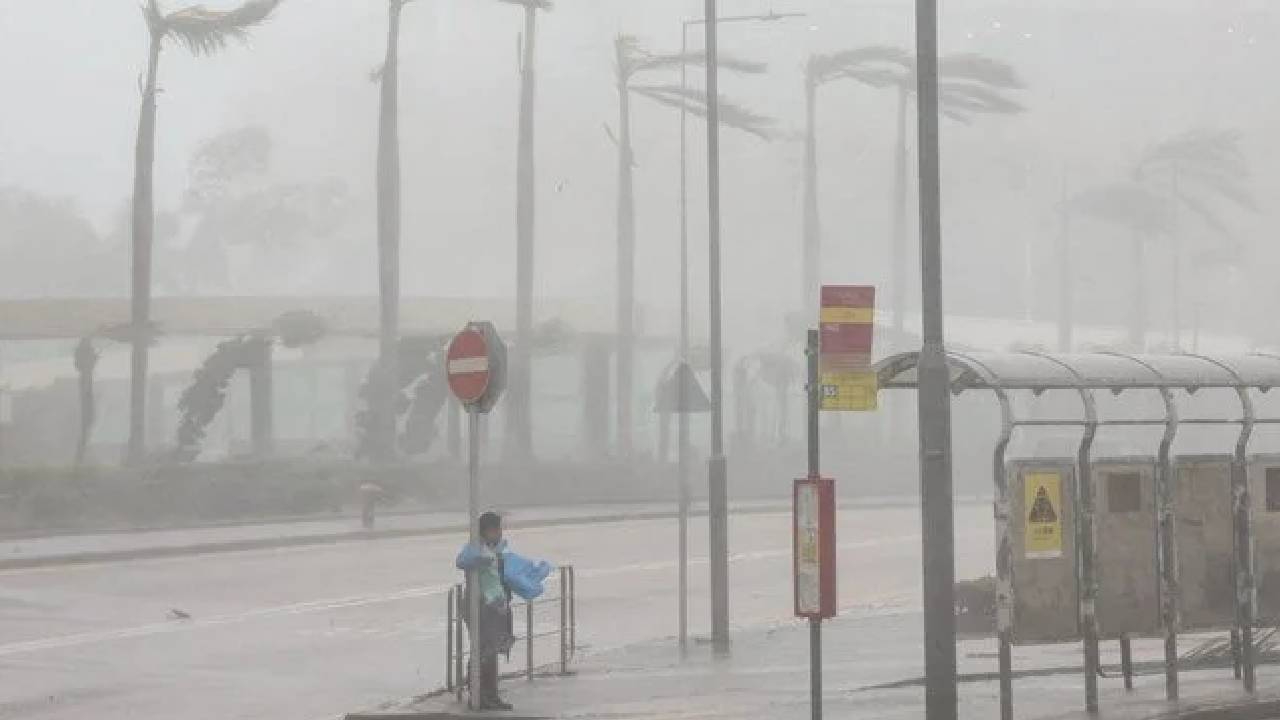 Ragasa tayfunu Asya’yı vuruyor! Hong Kong ve Guangdong alarmda: Uçuşlar iptal, Okullar Tatil
