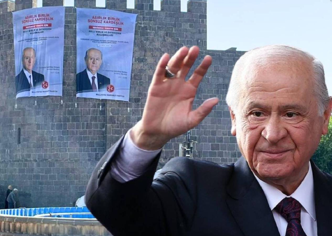 Diyarbakır’da MHP hazırlığı! Dağkapı burcu, Bahçeli posteriyle donatıldı