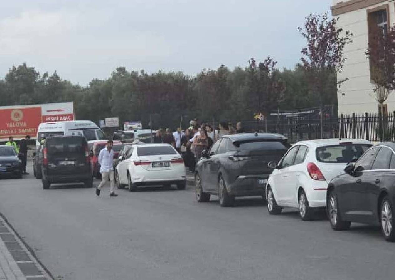 Husumet cinayeti adliye önünde: Duruşmalar ertelendi