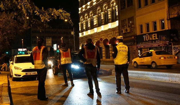 İstanbul'da 5 bin polisle asayiş uygulaması...