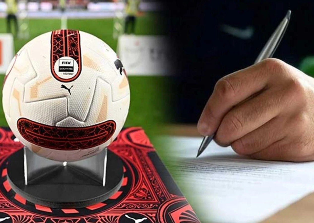 Beşiktaş'tan 4 imza birden: Üst üste açıkladılar!