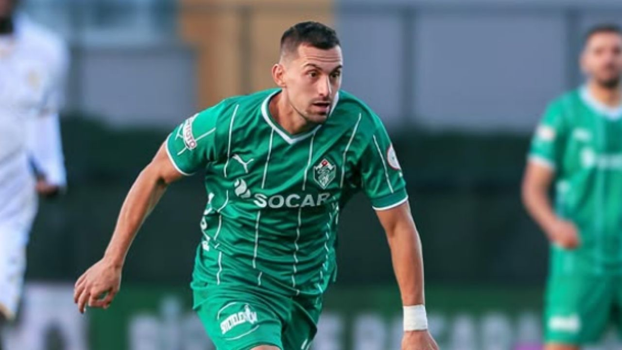 Burak Altıparmak kimdir kaç yaşında babası kim? Ogün Altıparmak'ın oğlu mu?