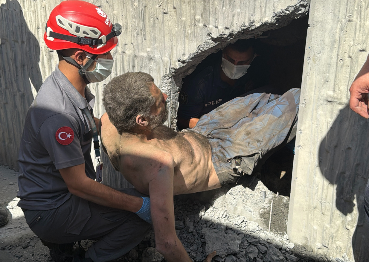 Duvar arası kabusu! Mahsur kaldı, 6 saat süren operasyonla kurtarıldı