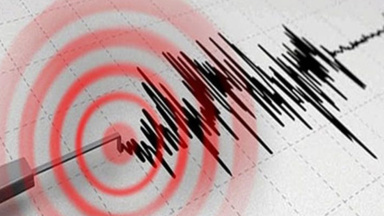 Kütahya’da şiddetli deprem paniği: Sarsıntı İstanbul’a kadar ulaştı
