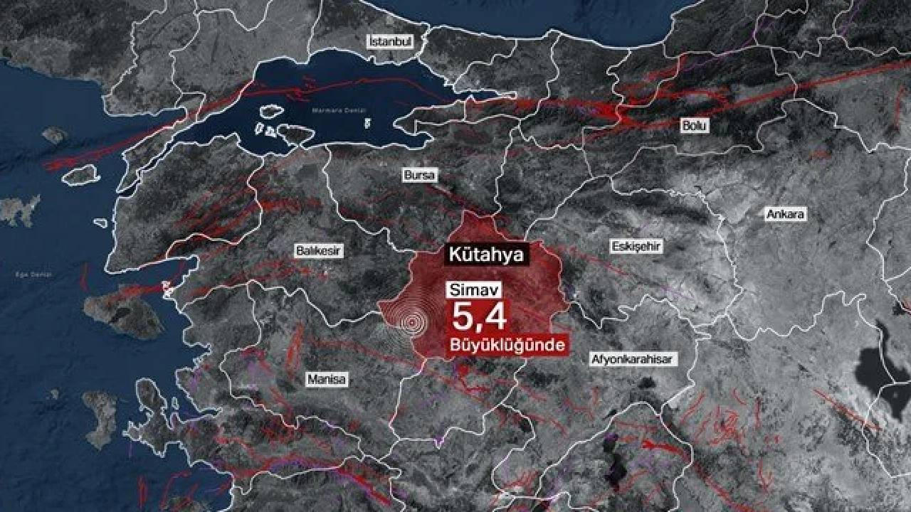 5.4 büyüklüğünde deprem Simav’ı vurdu, çevre iller sallandı! Peş peşe açıklamalar gecikmedi