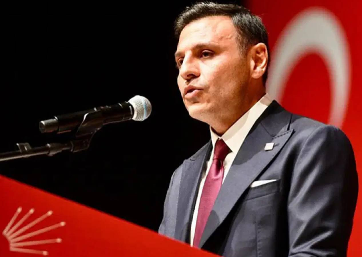 Sarıyer’de mazbata töreni: Özgür Çelik yeniden göreve başladı