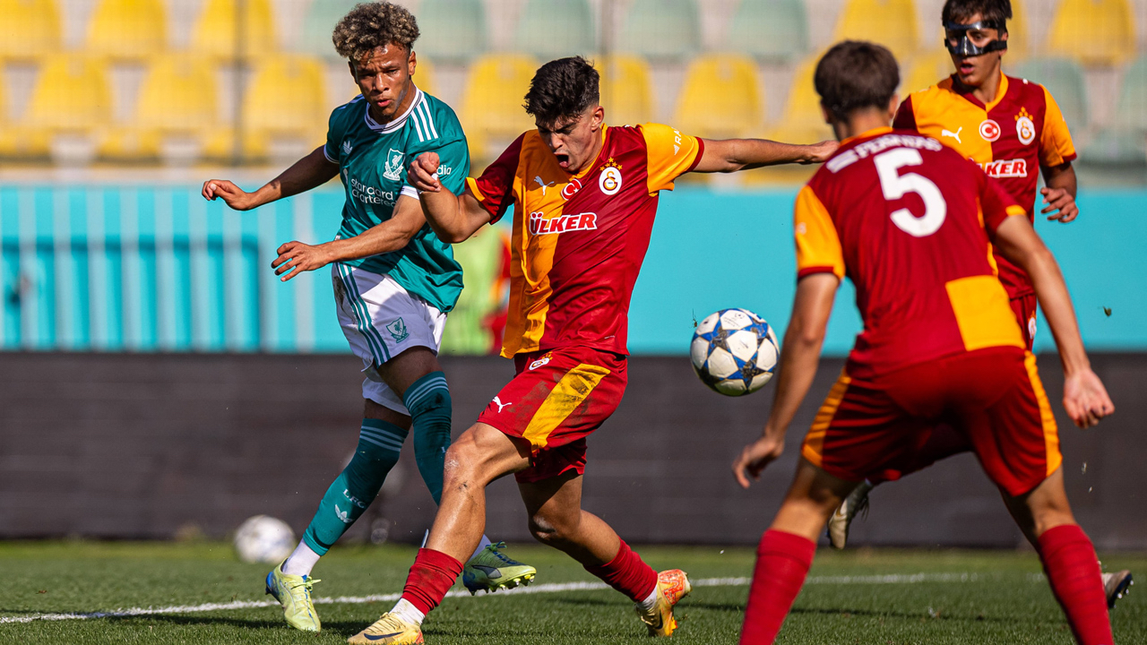 Gençlerin maçında Liverpool Galatasaray'ı 2-0 mağlup etti