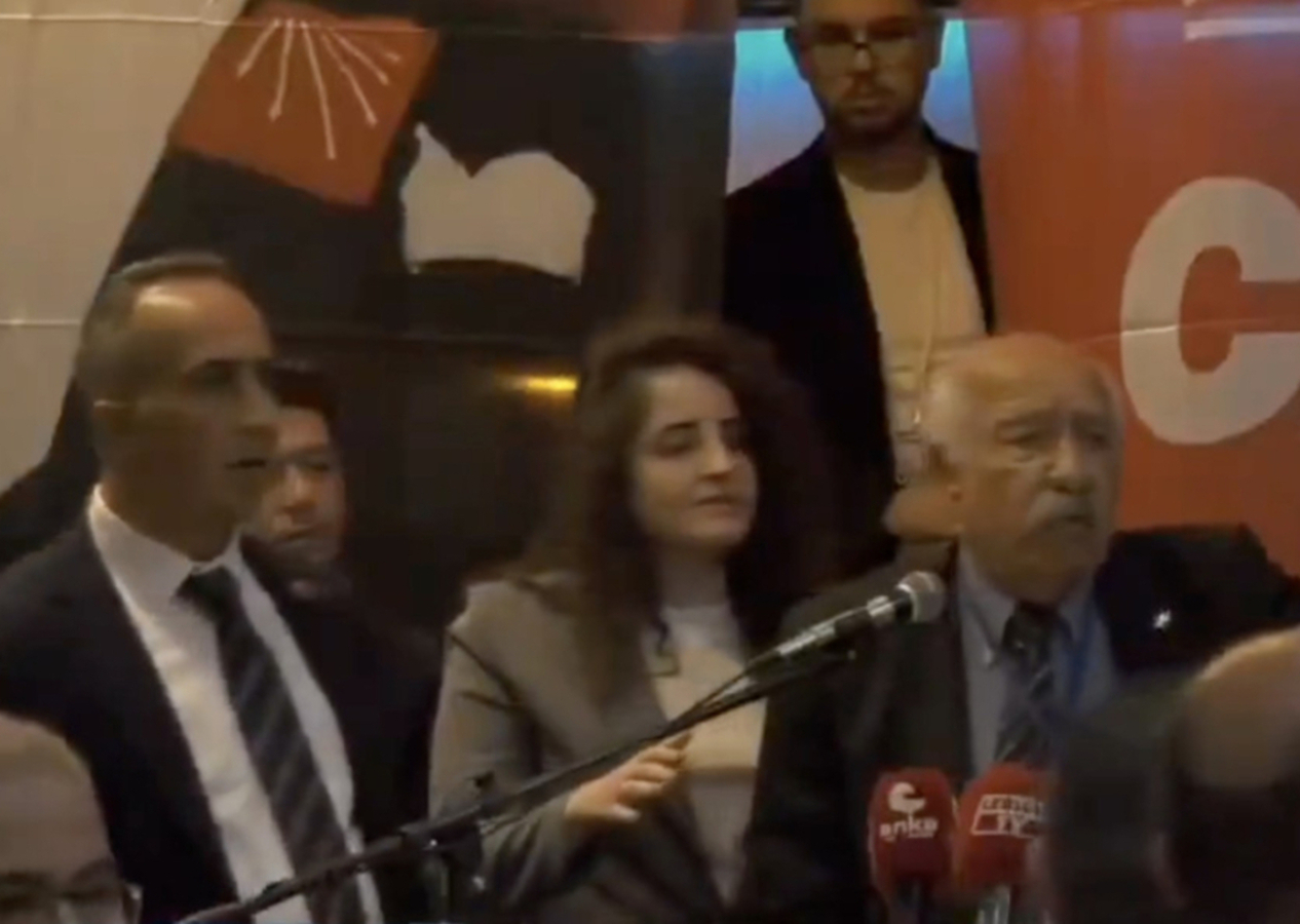 CHP kongresi karıştı! Olay sözler salonu birbirine kattı: Memleketin en büyük hırsızı!