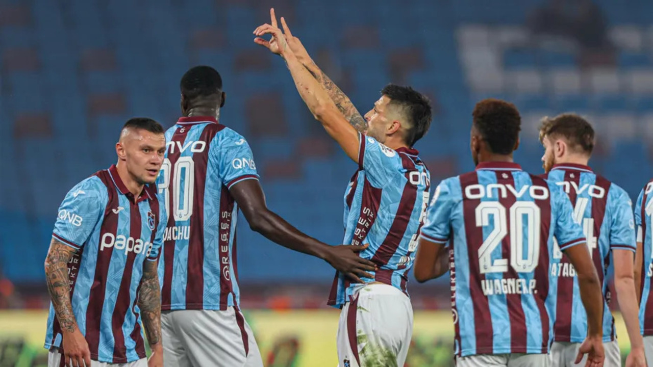Trabzonspor gol oldu yağdı, evinde 3 puanı hanesine yazdırdı (Trabzonspor 4 - 0 Kayserispor | Maçın özeti)