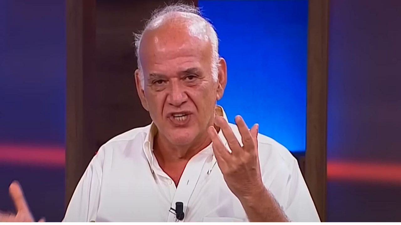 Ahmet Çakar'dan Derbi Hakemine Tarihi İsyan! O Pozisyon İçin Açtı Ağzını Yumdu Gözünü