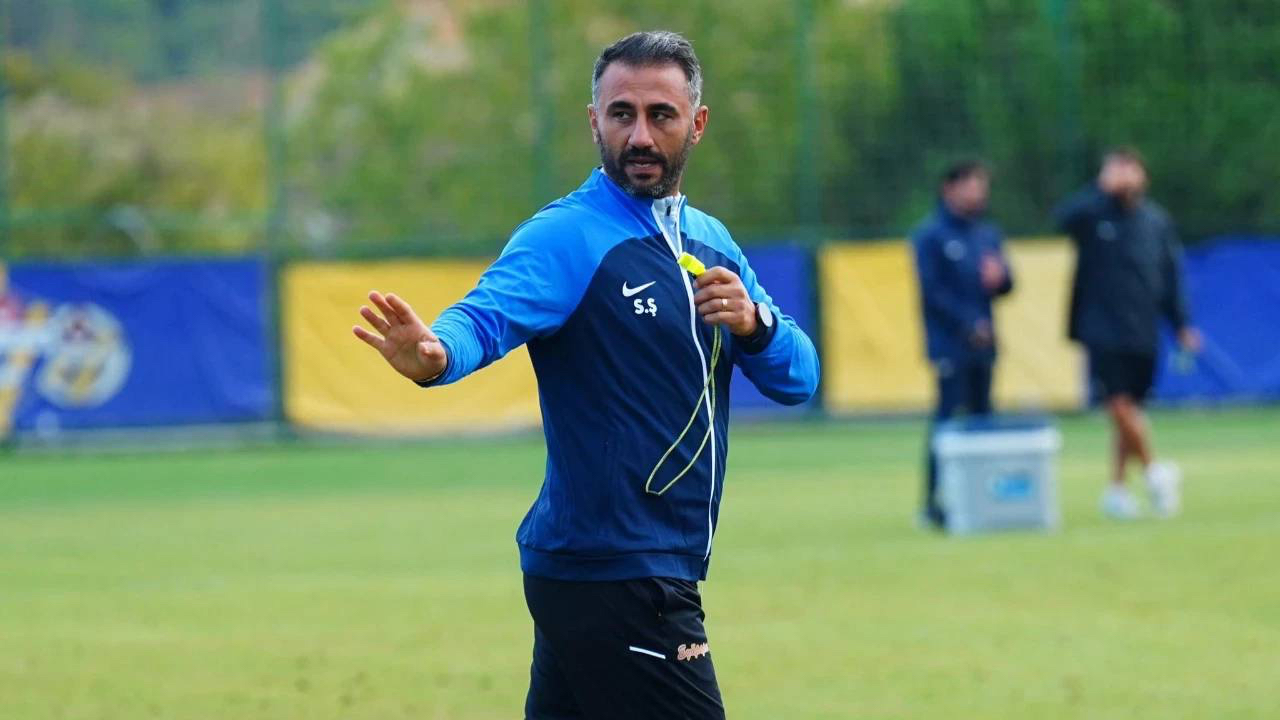 Eyüpspor'da Selçuk Şahin ile yolların ayrıldığı açıklandı